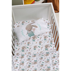 Anne Yanı Beşik Nevresim Takımı (60x100) - For Baby Serisi - Salopetli Tavşan