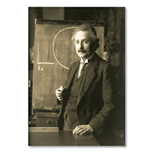 Ahşap Tablo Albert Einstein Tahta Önünde Siyah Beyaz Fotoğraf 25x35 cm