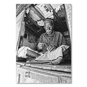 Ahşap Tablo İhtiyar Terzi Siyah Beyaz Fotoğraf 35x50 cm