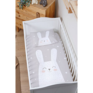Lastikli Çarşaf Seti (70x130+15) - Pure Baby Serisi - Gri Zeminli Beyaz Tavşan