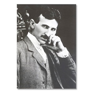Ahşap Tablo Nikola Tesla Koltukta Oturur Durumda Portresi 35x50 cm
