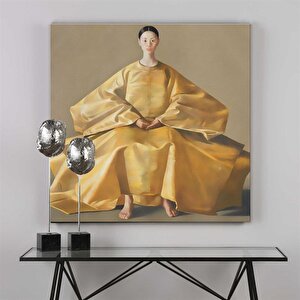 Sarı Elbiseli Kadın - Yağlı Boya Dokulu Tablo Çerçeve - Gümüş 80x80 cm