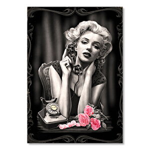 Telefonda Marilyn Monroe Görseli  Ahşap Mdf Tablo 50x70 cm