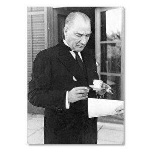 Atatürk Smokinli Kahve Sigara    Ahşap Mdf Tablo 35x50 cm