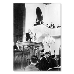 Atatürk Tbmm Kürsüsünde     Ahşap Mdf Tablo 50x70 cm