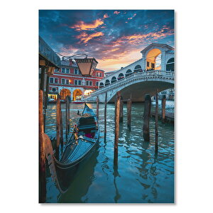 İtalya Venedik Gondol Ve Bulutlu Gökler 50x70 cm