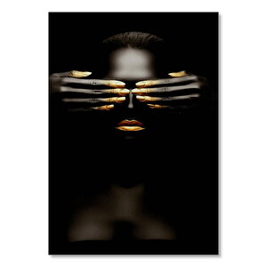 Afrikalı Kadın Ve Altın Rengi Boyaları 50x70 cm