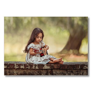 Gitar Çalan Çocuk  Mdf Ahşap Tablo 35x50 cm