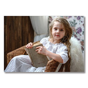 Kitap Okuyan Kız Çocuğu  Mdf Ahşap Tablo 50x70 cm