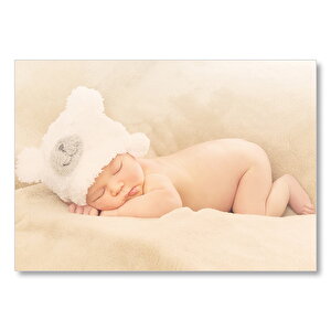 Ayılı Kürk Şapkasıyla Uyuyan Bebek Mdf Ahşap Tablo 50x70 cm
