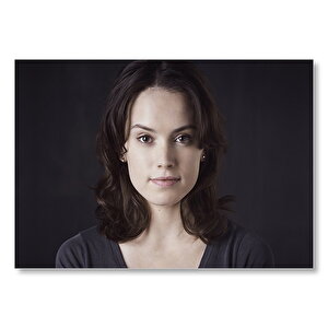 Daisy Ridley Duru Güzellik Mdf Ahşap Tablo 50x70 cm