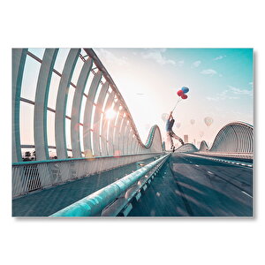 Dubai Köprüsü'nde Balonlu Adam Mdf Ahşap Tablo 25x35 cm
