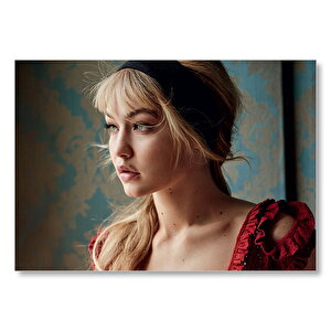 Gigi Hadid Vogue Dergisi Pozu Mdf Ahşap Tablo 25x35 cm