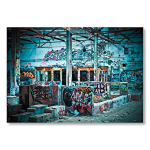 Banliyö İzbelerinde Graffiti  Mdf Ahşap Tablo 25x35 cm
