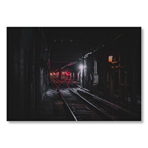 Gece Tren Rayları Ve Geçiş Işıkları  Mdf Ahşap Tablo