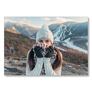 Soğuk Dağlar Ve Beyaz Bereli Kız  Mdf Ahşap Tablo 50x70 cm