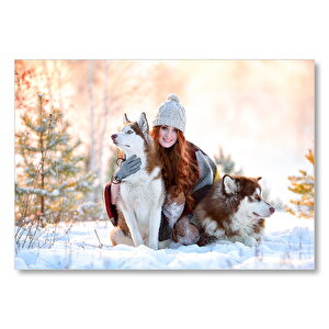 Karda Oturan Kız Ve Huskyler  Mdf Ahşap Tablo 35x50 cm