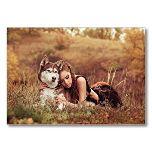 Çayırda Uzanan Kız Ve Husky  Mdf Ahşap Tablo 25x35 cm