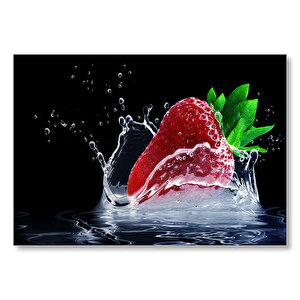Çilek Ve Su Sıçraması Makro  Mdf Ahşap Tablo 35x50 cm