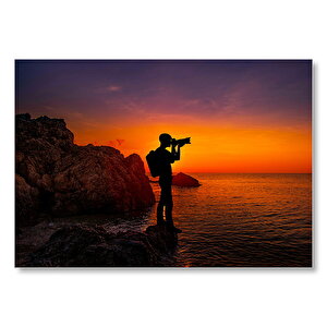 Günbatımı Kızıl Gökler Deniz Ve Fotoğrafçı  Mdf Ahşap Tablo 50x70 cm
