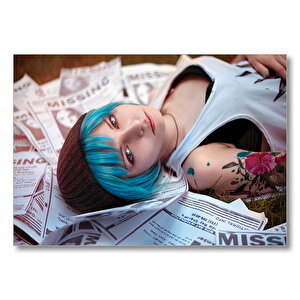 Gazete Küpürleri Üstünde Life Is Strange Max Mdf Ahşap Tablo 25x35 cm