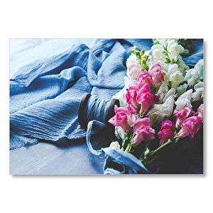 Pembe Beyaz Çiçekli Buket Ve Mavi Kumaş Mdf Ahşap Tablo 25x35 cm