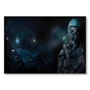 Metro Exodus Gaz Maskeli Adam Karanlık Arka Plan Mdf Ahşap Tablo 35x50 cm
