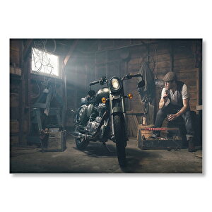 Royal Enfield Motorsiklet Ve Sigara İçen Adam Mdf Ahşap Tablo 35x50 cm