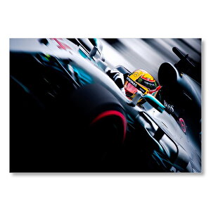 Lewis Hamilton Mersedes İle Formula 1 Görseli Mdf Ahşap Tablo 50x70 cm