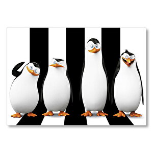 Madagaskar Penguenleri Siyah Beyaz Görseli Mdf Ahşap Tablo 25x35 cm