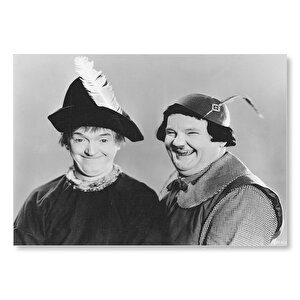 Stan Laurel Ve Oliver Hardy Kostümlü Mdf Ahşap Tablo 50x70 cm