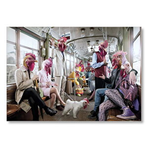 Metroda Tavuk Başlıklı Komik İnsanlar Mdf Ahşap Tablo 50x70 cm