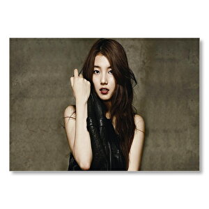 Ceketli Koreli Güzel Suzy Mdf Ahşap Tablo 35x50 cm