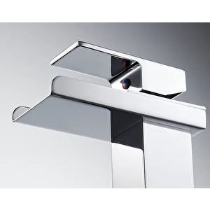 Krom Kare Lavabo Bataryasi Yeni̇ Şelale Model Yüksek Kali̇te Lüks Lavabo Musluğu Çi̇ft Gi̇ri̇şli̇ Armatür
