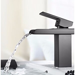 Si̇yah Kare Lavabo Bataryasi Yeni̇ Şelale Model Yüksek Kali̇te Lüks Lavabo Musluğu Çi̇ft Gi̇ri̇şli̇ Armatür
