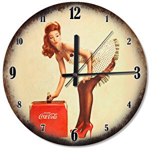 Güzel Kızın Coca Cola Zamanı Akarlı Duvar Saati