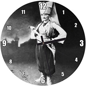 Atatürk Yeniçeri Kıyafetler İçinde Duvar Saati