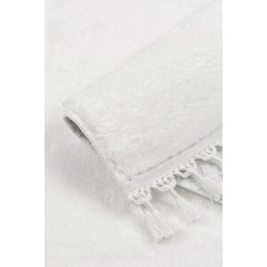 Comfort Puffy Ponpon Saçaklı Peluş Düz Yolluk Beyaz