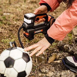 Worx Wx092.9 20volt 150 Psi Ayarlanabilir Dijital Basınç Göstergeli Hava Pompası + Led Lamba (akü Dahil Değildir)
