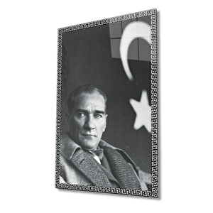 Atatürk Cam Tablo 50x70 cm