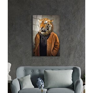 İnsan Vücutlu Kaplan Hayvan Portresi Cam Tablo 50x70 cm