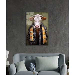 İnsan Vücutlu İnek Hayvan Portresi Cam Tablo 50x70 cm