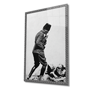 Atatürk Cam Tablo 50x70 cm