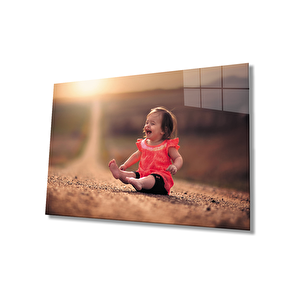 Gün Batımında Güzel Çocuk Cam Tablo 36x23 cm