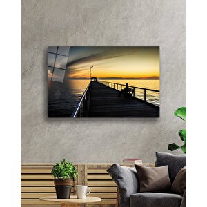 Gün Batımında İskelede Oturan Kadın Cam Tablo 50x70 cm