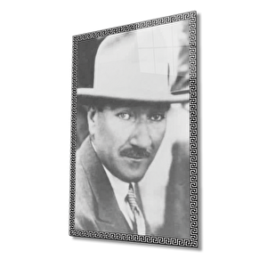 Atatürk Cam Tablo 36x23 cm