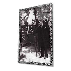 Atatürk Cam Tablo 36x23 cm