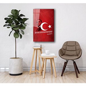 Atatürk Ve Bayrak Cam Tablo 36x23 cm