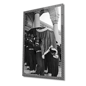 Atatürk Cam Tablo 36x23 cm