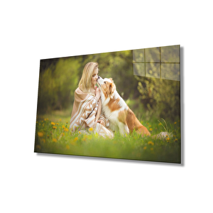 Kadın Ve Köpek Cam Tablo 36x23 cm